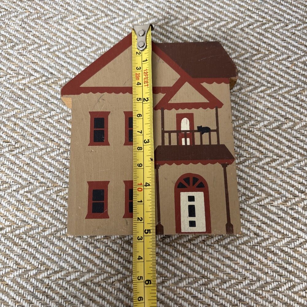 Vintage 1983 The Cat's Meow, Victorian House, Wooden Figurine - Picture 4 of 5